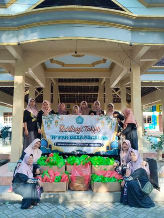 KEGIATAN BAGI TAKJIL OLEH PKK DESA POGALAN DI BULAN SUCI RAMADHAN TAHUN 2026